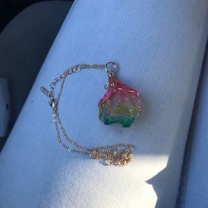 🌈 Gorgeous rainbow rock necklace 🌈